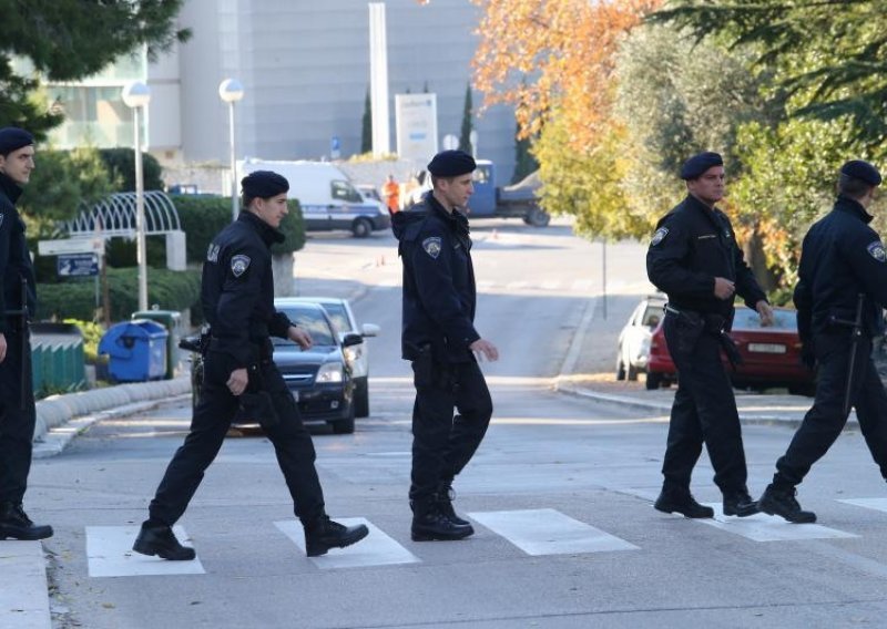 Uhićen i pritvoren dvojac koji je napao gej aktiviste