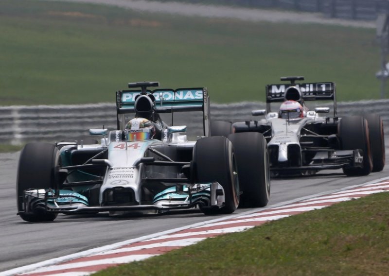 Rosberg najbrži, Kimi i Vettel vrlo blizu u Maleziji!