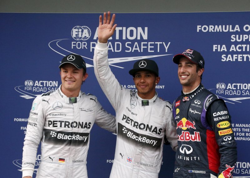 Hamiltonu 'pole position', Vettel podbacio