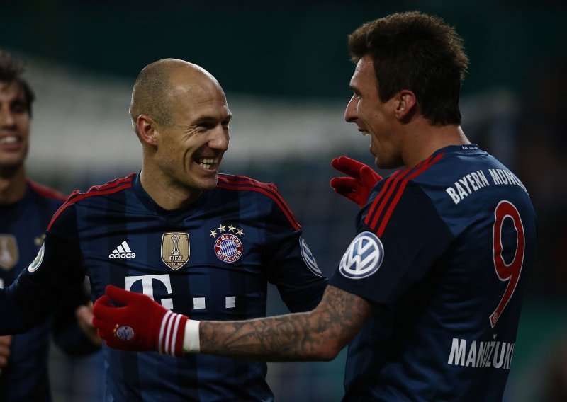 U rapsodiji Bayerna, Mandžo gotovo najlošiji