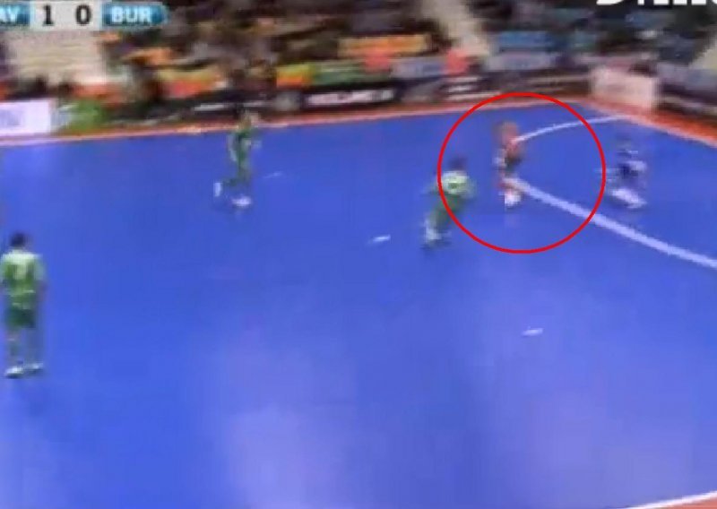 Spektakularno: Nikad viđen futsal gol godine!