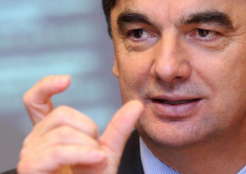 Vlada donosi rebalans i novi proračun za 2014.