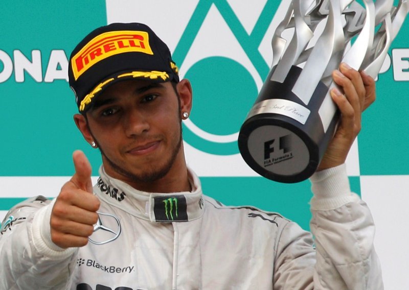 Hamilton: Mogao sam i bolje voziti ove sezone
