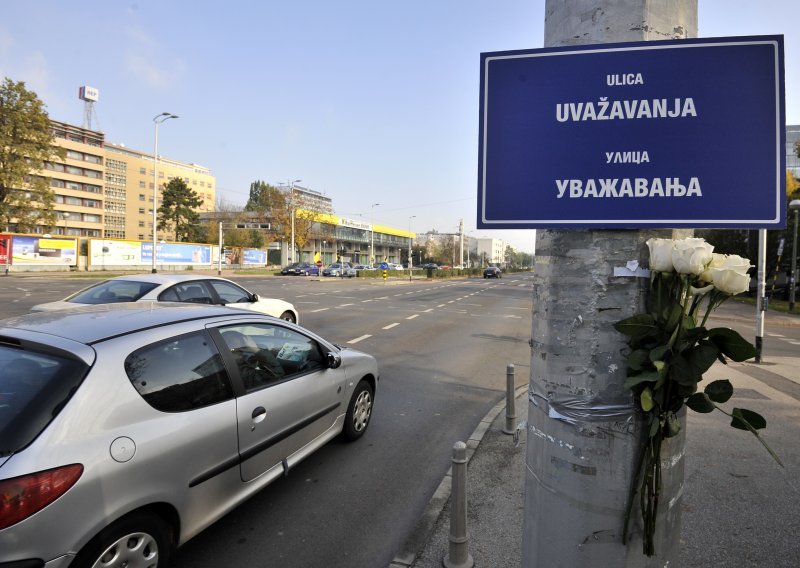 Nisu izdržale ni prigodne ćirilične ploče u Zagrebu