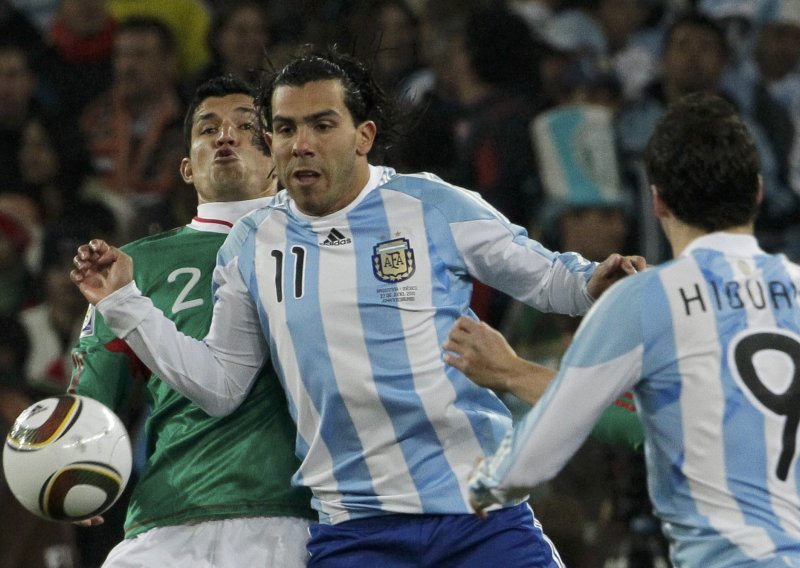 Tevez ipak igra na Copa Americi