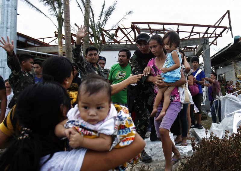 Vatikan donira 150.000 dolara za žrtve tajfuna Haiyan
