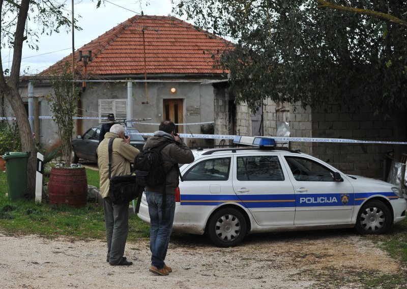 Starica ubijena u obiteljskoj kući