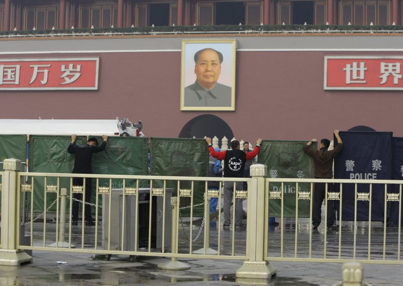 Pet mrtvih u incidentu na Tiananmenu