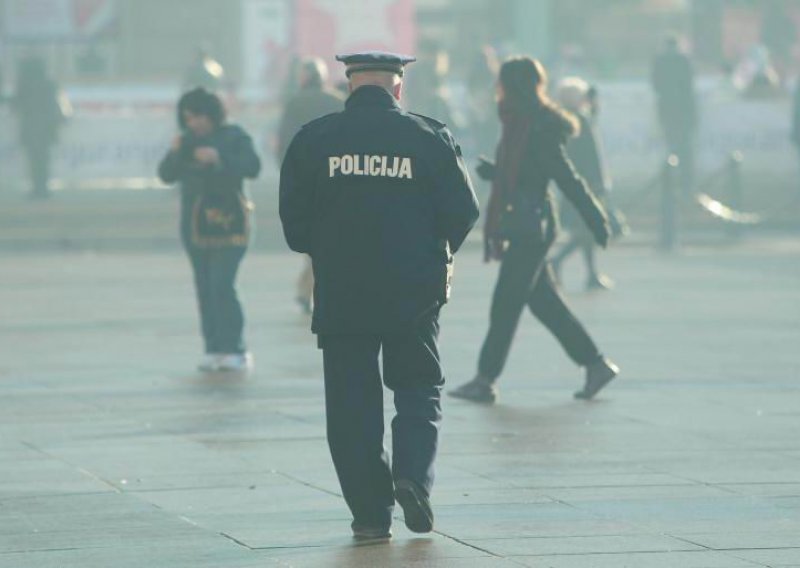 Fizički napad na policajca na rođendanskoj proslavi