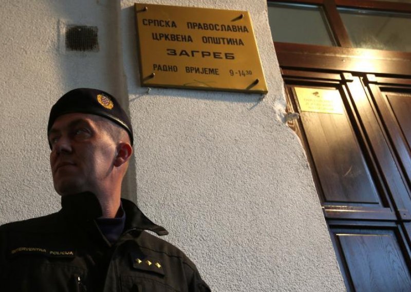 Policija čuva ćirilićne natpise u Zagrebu