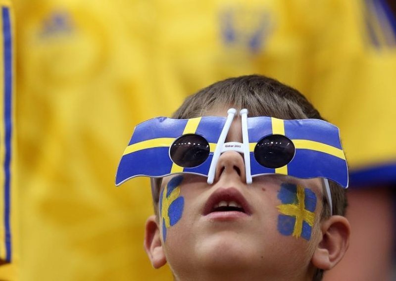 Švedski izbori: Stranke desnog centra imaju malu prednost