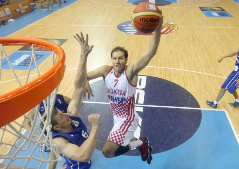 Evo zašto košarkaši moraju pobijediti i Grke!