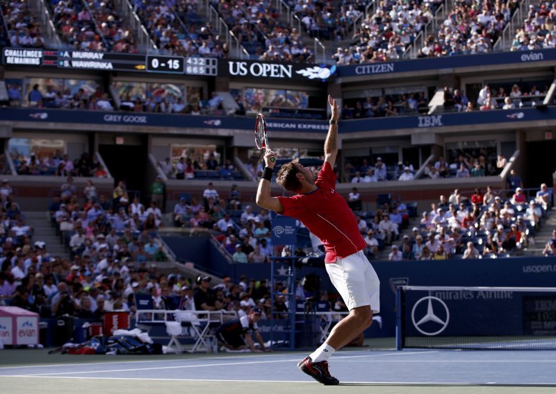 Wawrinka deklasirao Murrayja, Đoković siguran