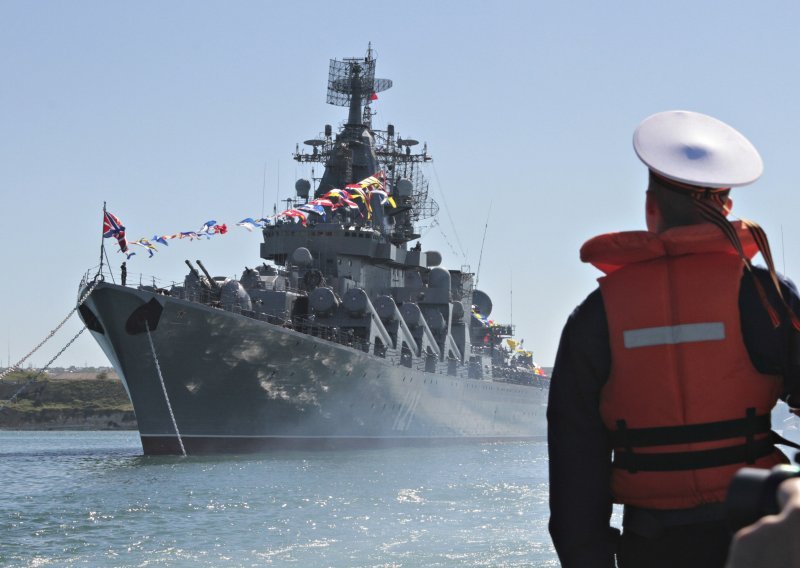 Rusija u Sredozemlje poslala špijunski brod