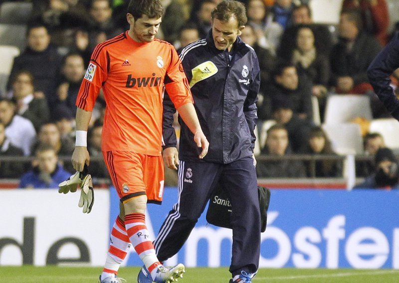 Casillasu pukla kost u šaci, 'out' do kraja sezone?