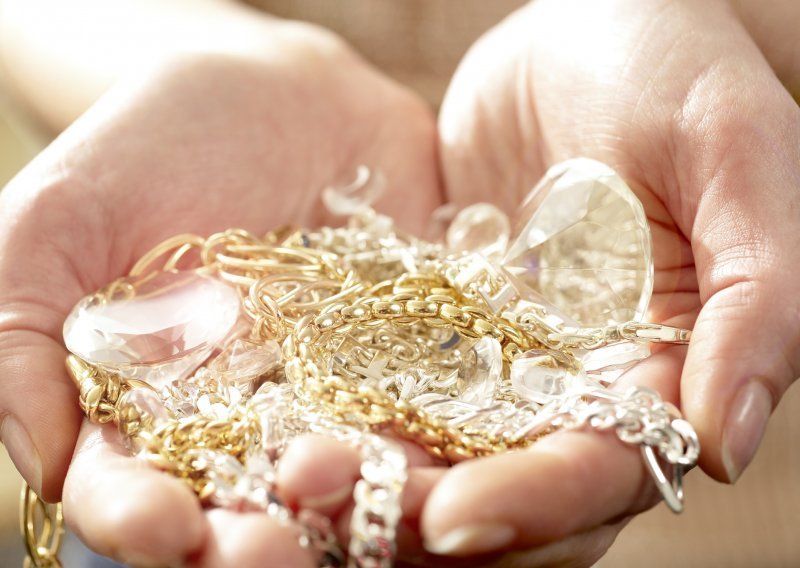 Osiguravatelj nudi milijun eura za informaciju o nakitu