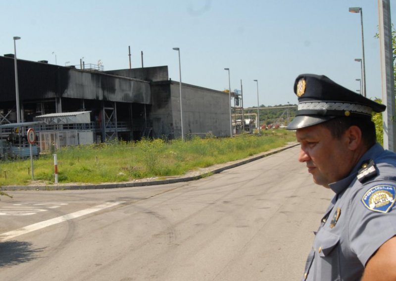 'Radnici bez plaće su opasni, pa ih treba čuvati kao u logoru'