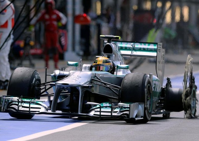 Hamilton 'za dlaku' oteo Vettelu čelno mjesto u Mađarskoj
