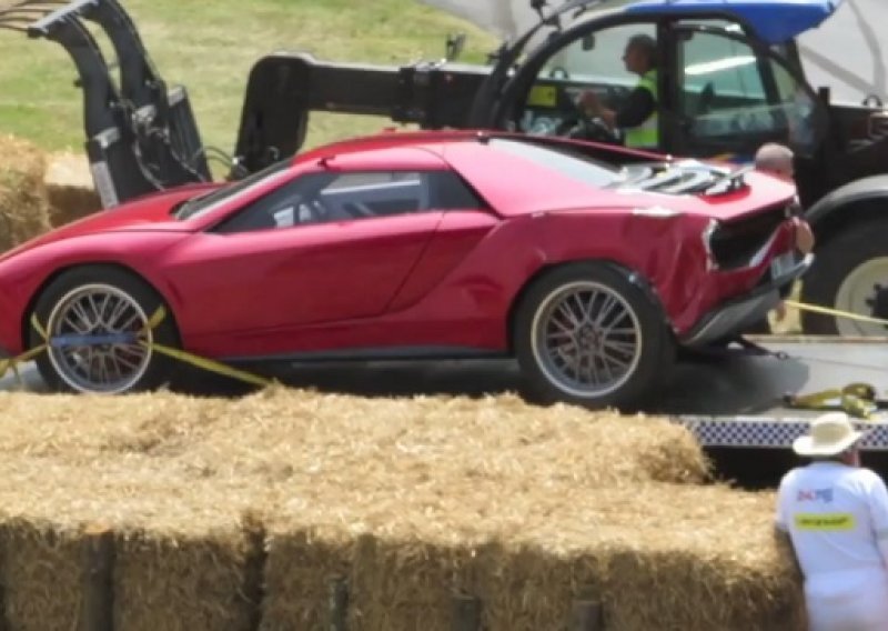 Izletio i razbio unikatni Giugiaro Parcour