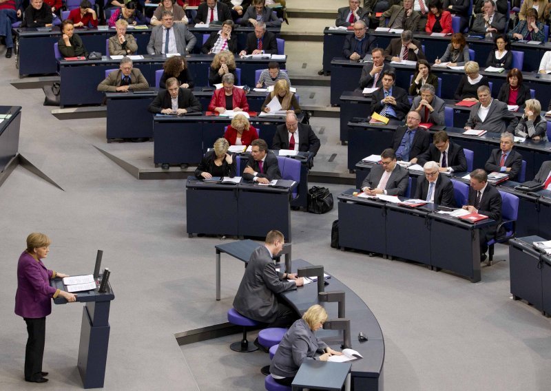 Bundestag backs Serbia's membership talks with EU
