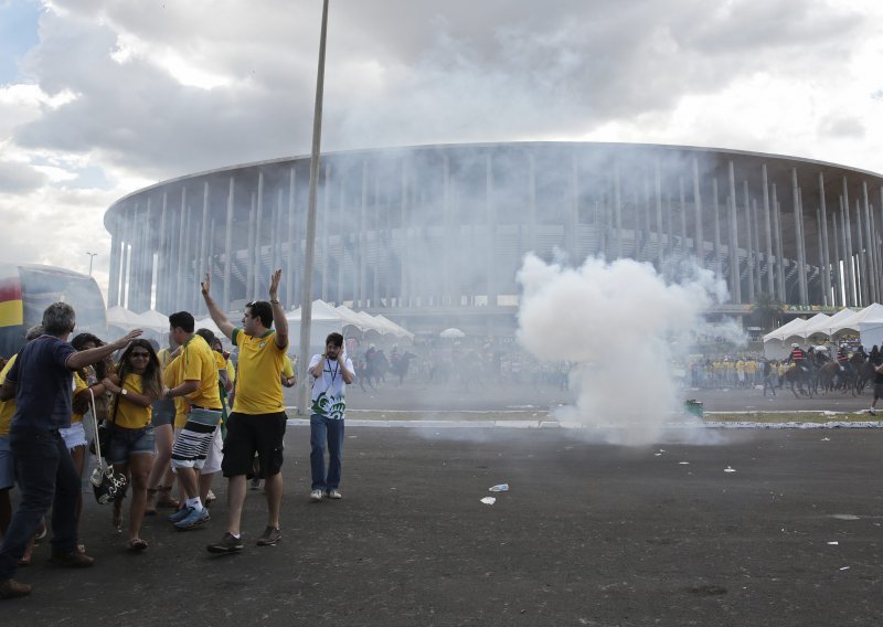 Ponovno sukobi na stadionu Maracani, nekoliko ozlijeđenih!