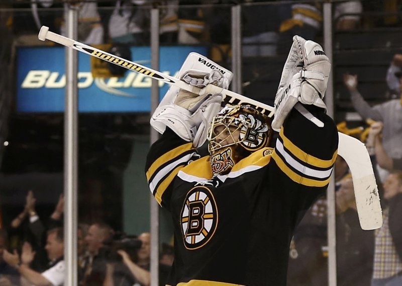 Boston Bruinsi na korak do velikog finala