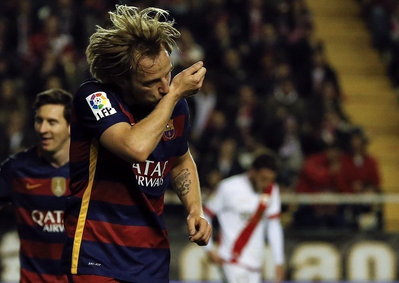 Rakitić zabio u Barcinom rekordu, Messijev hat-trick