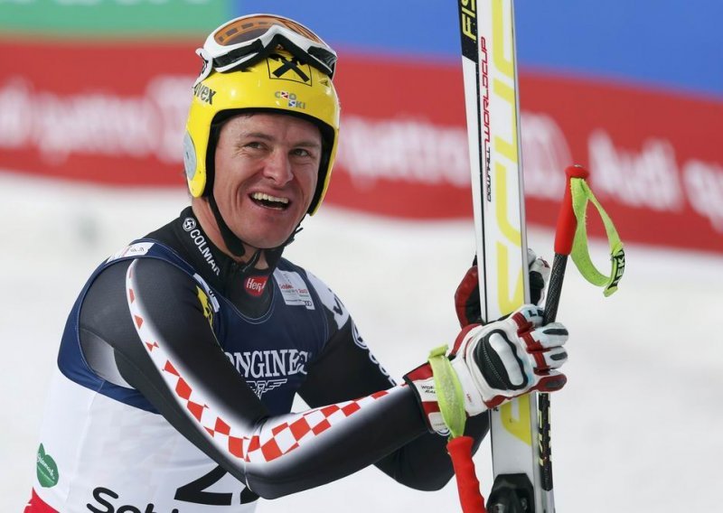 Hirscher wins men's slalom, Kostelic 5th