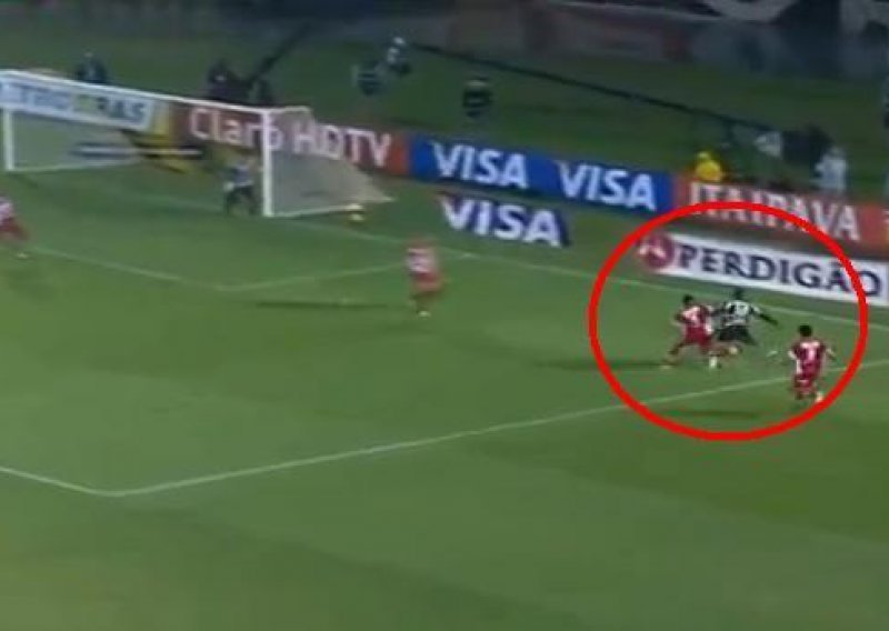 Legendarni Nizozemac pokazao Brazilcima što je dribling!