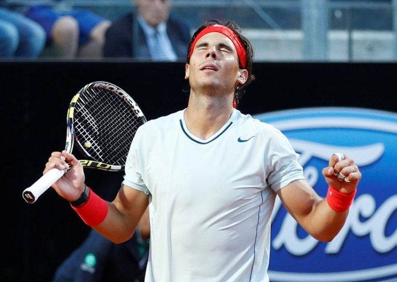 Nadal s lakoćom pomeo Federera u finalu Rima!