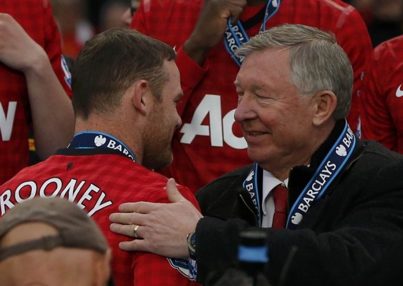 Sir Alex Ferguson 'digao ruke' od Rooneyja