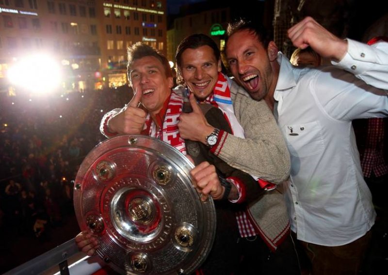 Evo kako su Mandžo i Bayern uz pivo proslavili naslov!