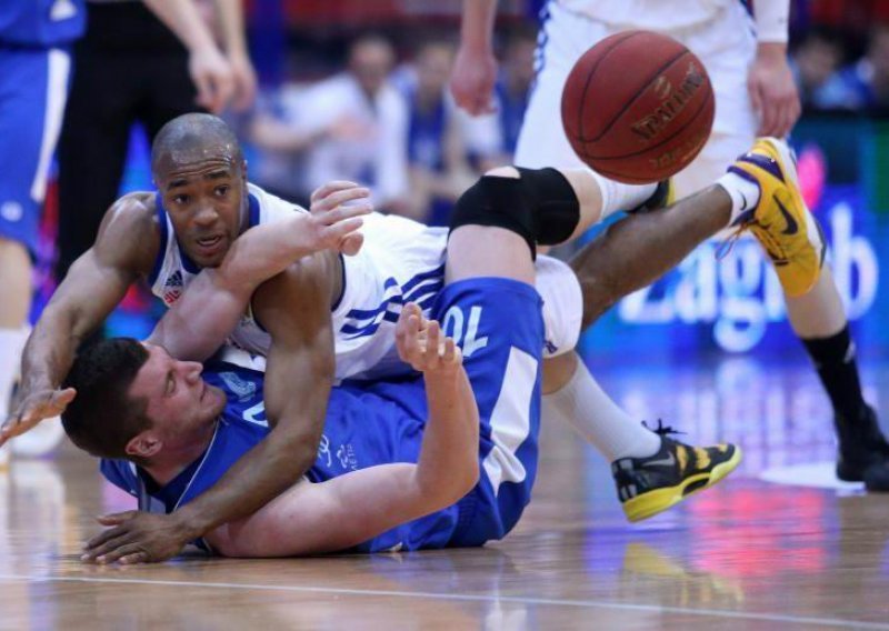 Zadar bolji od Cedevite, Cibona uvjerljiva