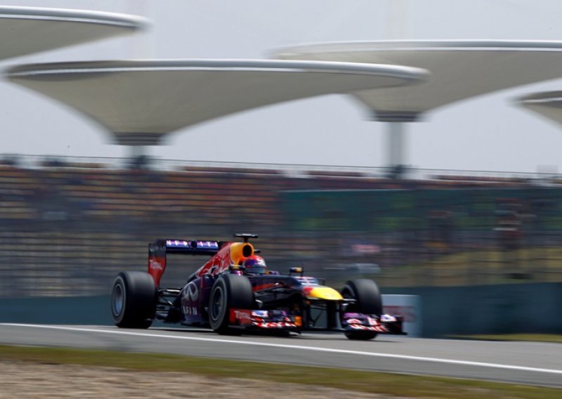 Razočarani Vettel: Alonso je bio prebrz u Kini!