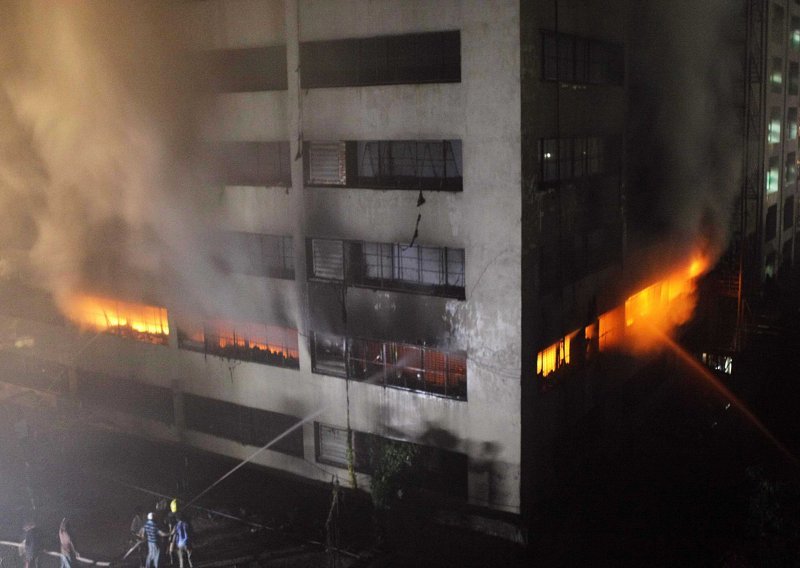 Nova drama u Dhaki: Požar u tvornici tekstila