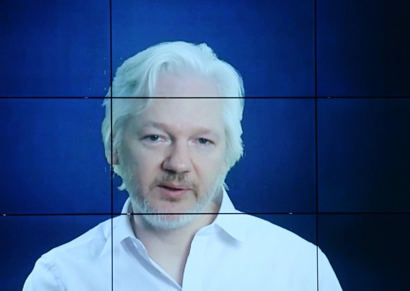Započelo ispitivanje Juliana Assangea