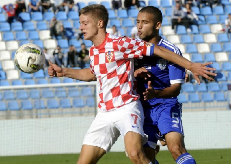 Mini 'vatreni' remizirali i s Rusima; SP sve dalje