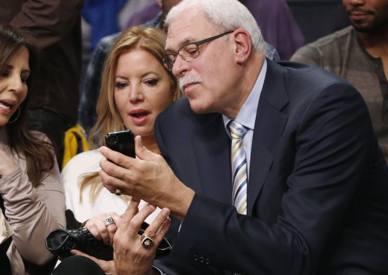 Phil Jackson odbio trenersku klupu Brooklyn Netsa