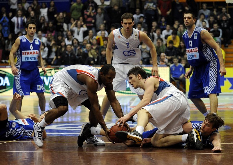 Kažnjen sudac Muhvić, ali i KK Zadar