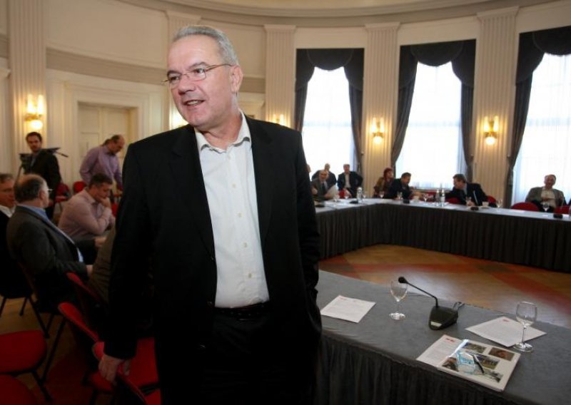 Mimica: Croatia-Serbia relations are improving