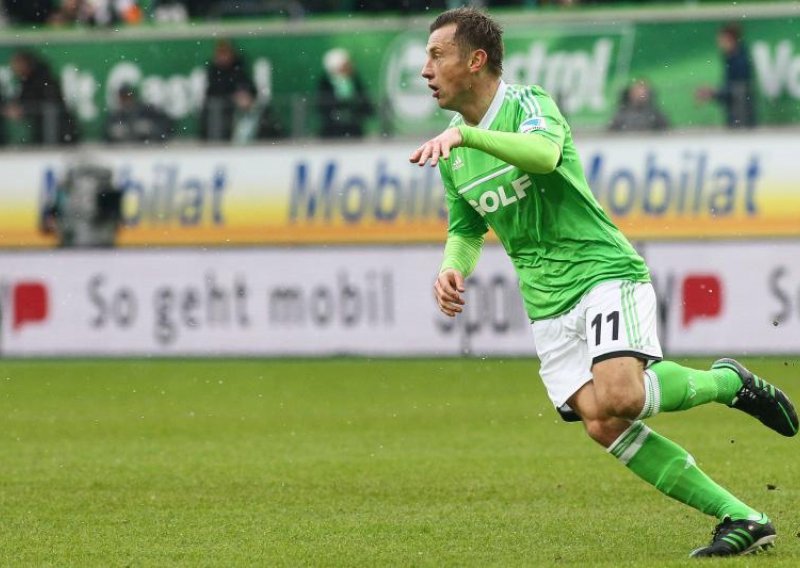 Olić novim golom odveo Wolfsburg prema mirnoj zoni