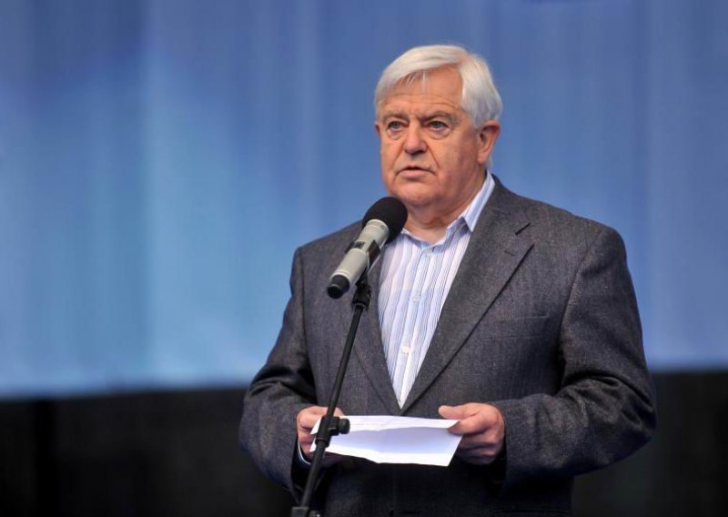 Kučanu ukrali žlijeb s krova dok je gledao TV