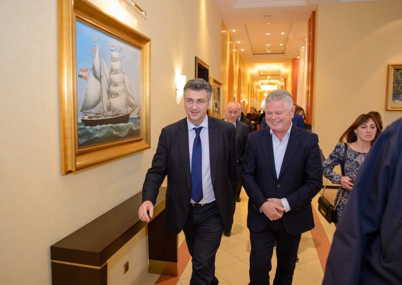 Rekao sam Plenkoviću da će HDZ-ovi vijećnici rušiti proračun za 2017.
