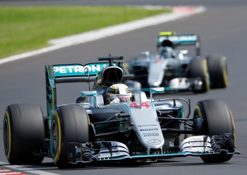 Hamilton sjajnim krugom pokazao Rosbergu što ga čeka!