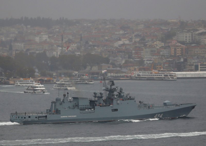 Ruski špijunski brod opasno blizu američke obale