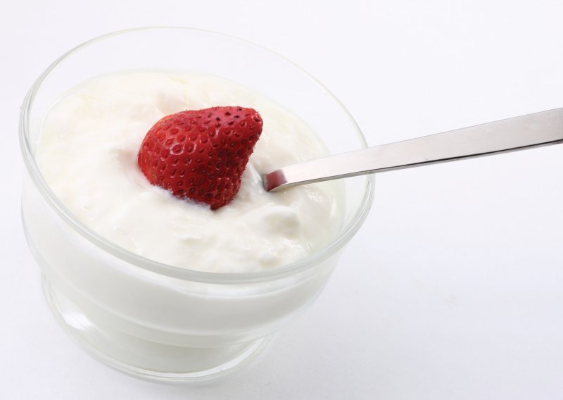Znate li razliku između grčkog i klasičnog jogurta?