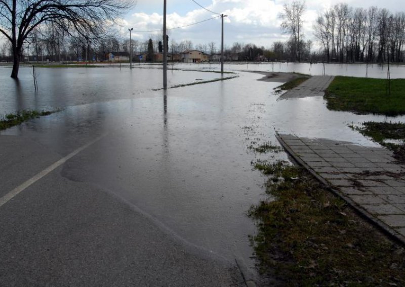 Northwest Croatia braced for flooding, wet weather to continue