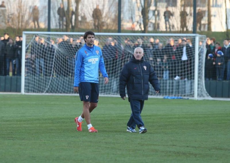 Štimac otkrio sastav, Ćorluka će stisnuti zube