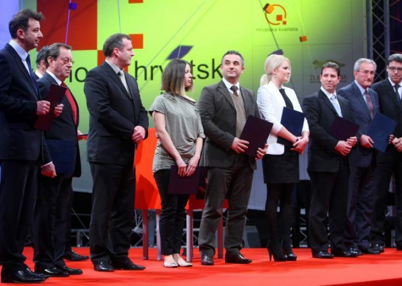 Zlatna kuna AD Plastiku, Šestan Buschu i Končaru