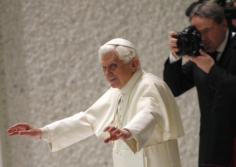 Papa nikad nije aludirao da bi želio u Srbiju